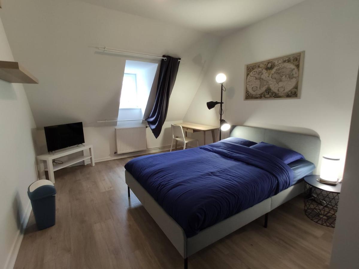 Résidence Place Verte - situé au pied du musée de Valenciennes Exterior foto